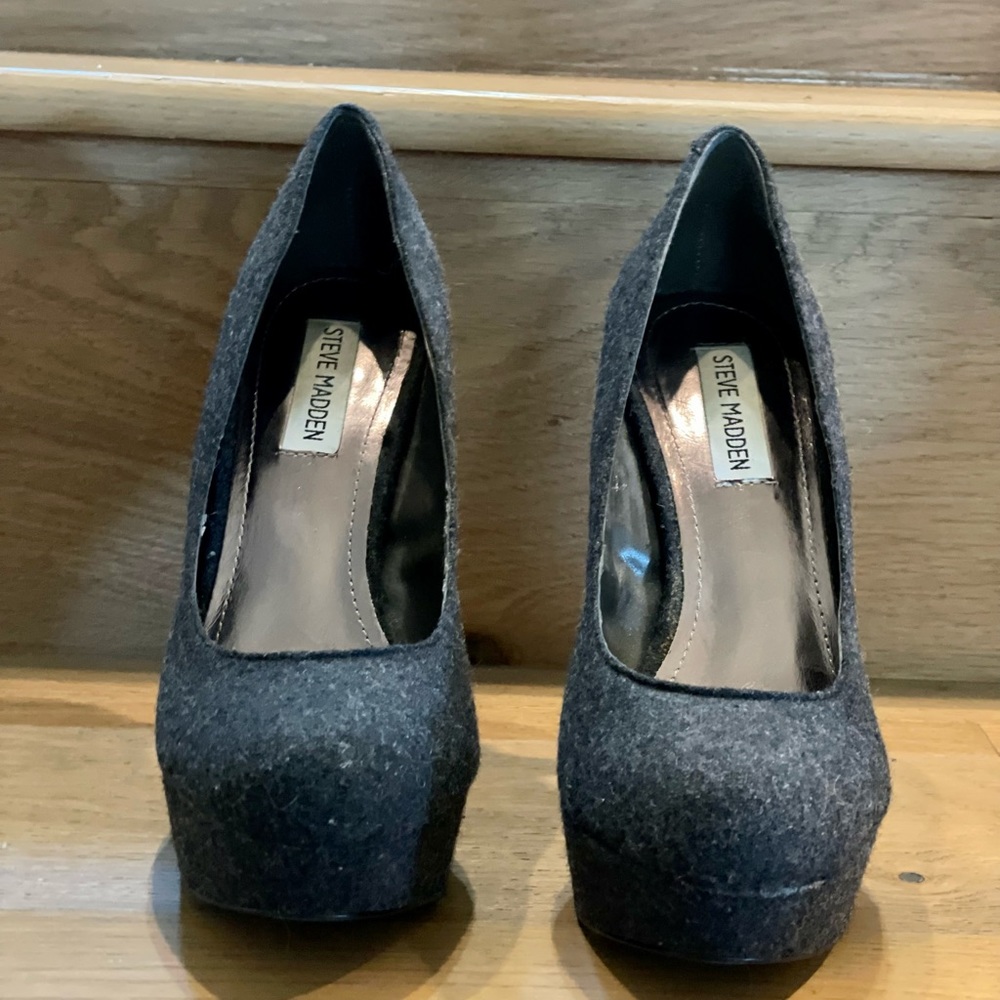 Wool Steve Madden platform pumps